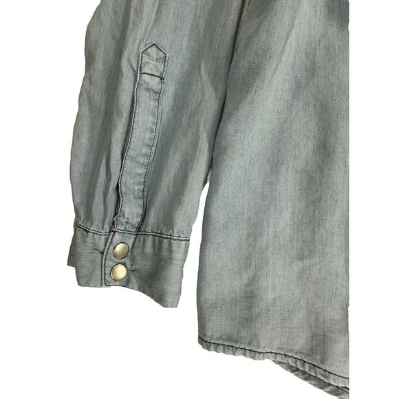 Masion Jules Top Women's XL Chambray Blue Blouse Snap Silver Buttons Western - Picture 5 of 11